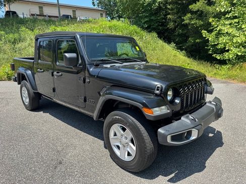 Used 2023 Jeep Gladiator Sport AWD/4WD image 4