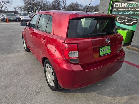 Used 2011 Scion xD image 11