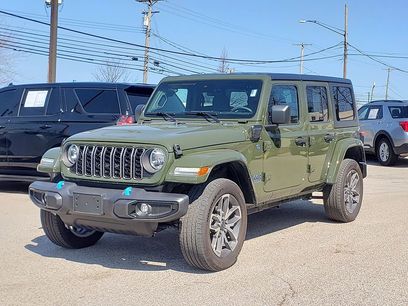 Used 2024 Jeep Wrangler Unlimited w/ Convenience Group