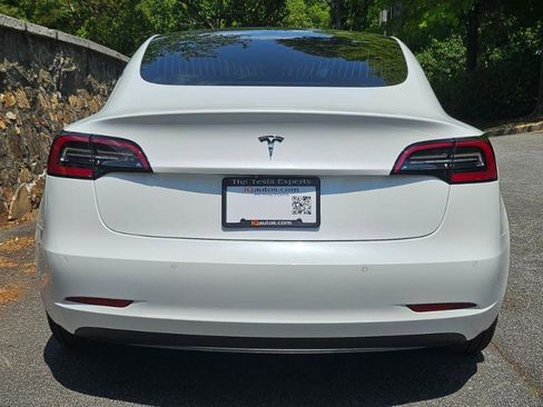 Used 2019 Tesla Model 3 image 8