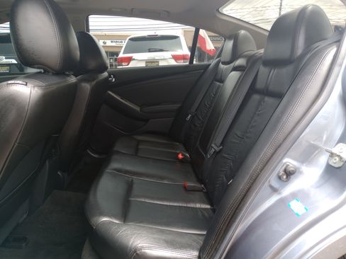 Used 2011 Nissan Altima 2.5 SL w/ 2.5SL Pkg FWD image 11