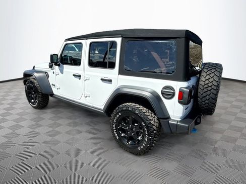 Used 2023 Jeep Wrangler Unlimited w/ Cold Weather Group image 9