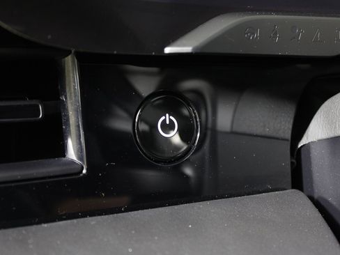 Used 2020 Porsche Taycan Turbo image 23