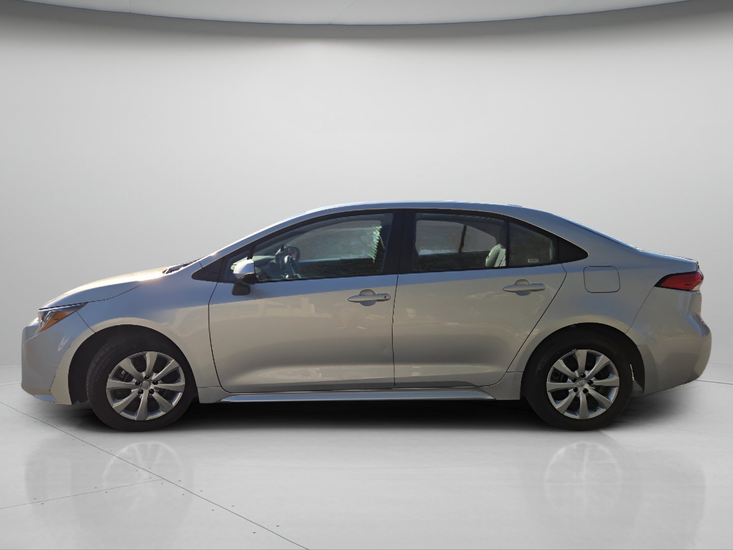 Used 2025 Toyota Corolla LE FWD image 17