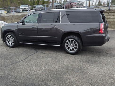 Used 2018 GMC Yukon XL Denali w/ Open Road Package image 4