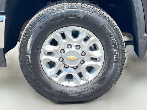 Used 2025 Chevrolet Silverado 3500 LT w/ Texas Edition AWD/4WD image 31