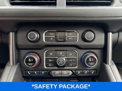 Used 2023 Chevrolet Suburban Premier AWD/4WD image 9