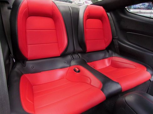 Used 2021 Ford Mustang GT Premium w/ GT Performance Package RWD image 23