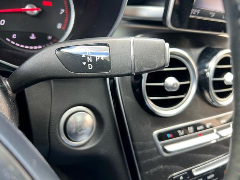 Used 2018 Mercedes-Benz GLC 300 4MATIC w/ AMG Line image 35