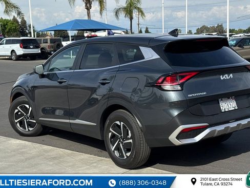 Used 2025 Kia Sportage LX image 5