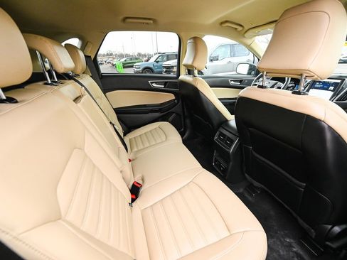 Certified 2024 Ford Edge SEL w/ Convenience Package image 28