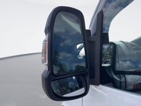 New 2026 RAM ProMaster 2500 w/ Premium Convenience Group FWD image 13