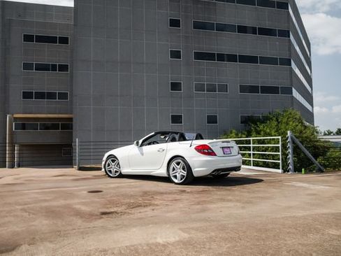 Used 2009 Mercedes-Benz SLK 55 AMG image 41