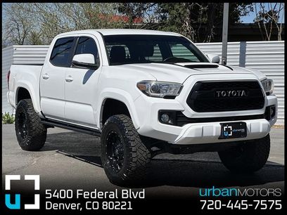 Used 2017 Toyota Tacoma TRD Sport w/ Tow Package (A/T)