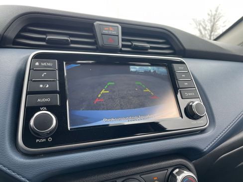 Used 2025 Nissan Versa SV image 23