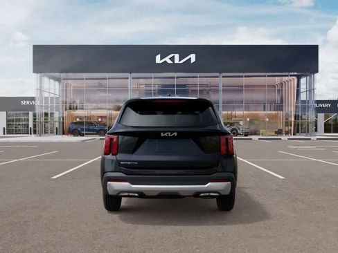 Certified 2026 Kia Sorento LX FWD image 5