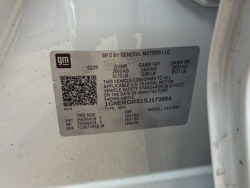 Used 2025 Chevrolet Traverse LT FWD image 44