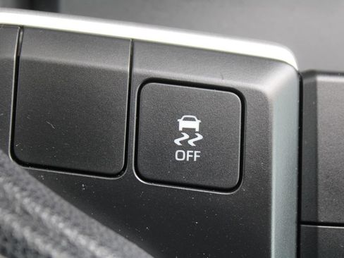 Used 2024 Toyota Grand Highlander AWD Hybrid image 42
