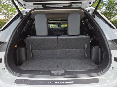 Used 2024 Mitsubishi Outlander SE FWD image 20
