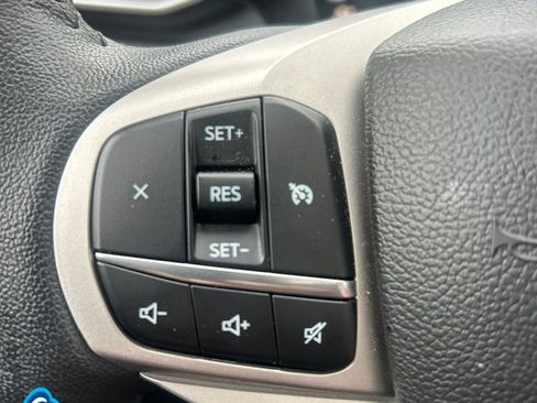 Used 2023 Ford Explorer XLT AWD/4WD image 19