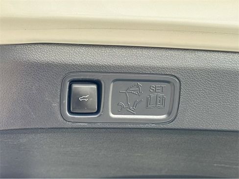 Used 2023 Ford Expedition Max Platinum image 22