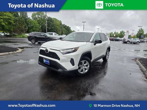 Used 2023 Toyota RAV4 LE AWD/4WD image 1