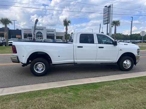 New 2026 RAM 3500 Tradesman image 3