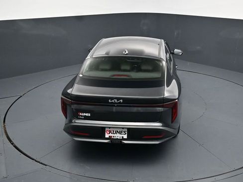 Used 2025 Kia K4 LXS image 43