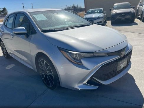 Used 2020 Toyota Corolla XSE image 3