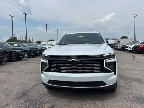New 2026 Chevrolet Tahoe High Country w/ Sun And Tow Package AWD/4WD image 8