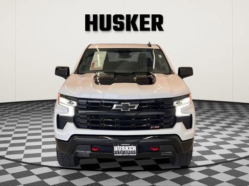 Used 2024 Chevrolet Silverado 1500 LT Trail Boss w/ Convenience Package II AWD/4WD image 2