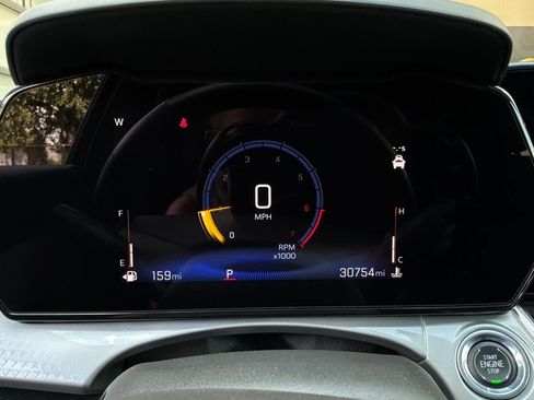 Used 2025 Chevrolet Trax LT w/ LT Convenience Package FWD image 37
