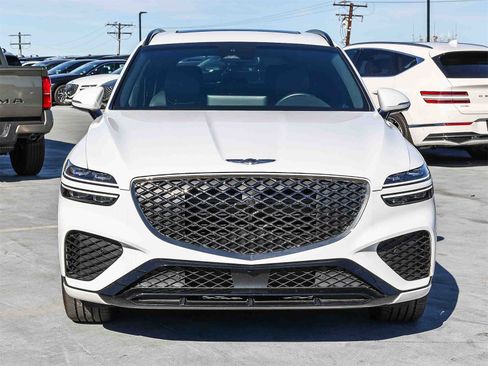 Used 2025 Genesis GV70 3.5T Sport w/ Sport Advanced Package image 2