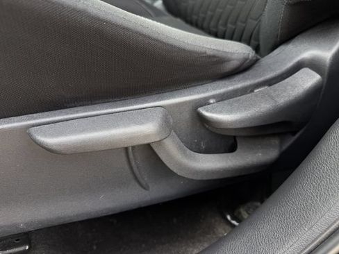 Used 2022 Nissan Kicks S FWD image 20