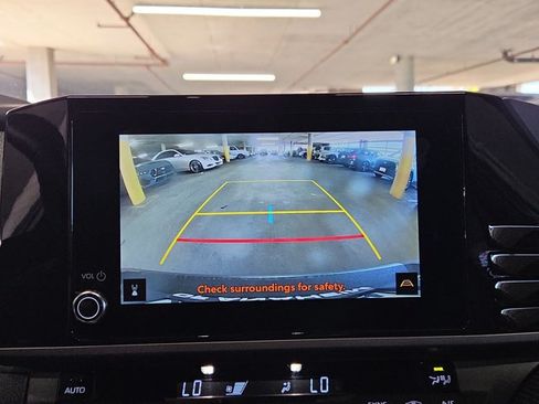 Used 2025 Toyota Camry SE FWD image 14