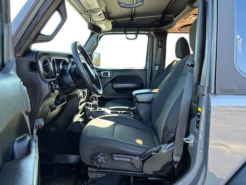 Used 2021 Jeep Wrangler Sport image 14