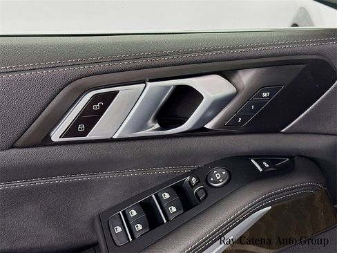 Used 2023 BMW X5 xDrive40i w/ Premium Package image 18