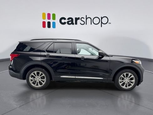 Used 2023 Ford Explorer XLT w/ Equipment Group 202A AWD/4WD image 6