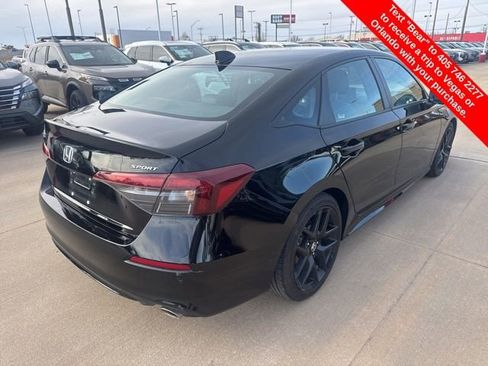 Used 2025 Honda Civic Sport image 5