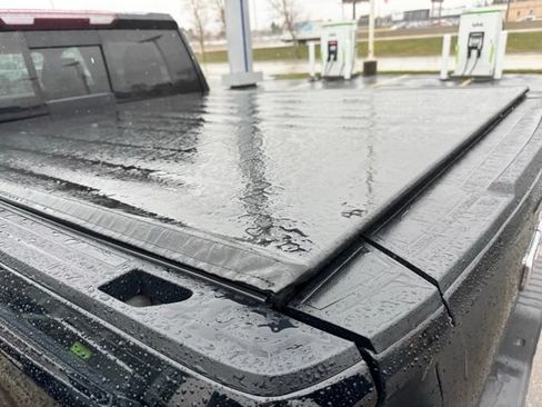 Used 2022 GMC Sierra 1500 AT4 w/ AT4 Premium Package AWD/4WD image 40