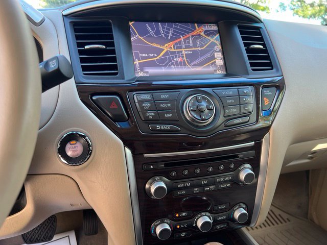 Used 2015 Nissan Pathfinder Platinum w/ Family Entertainment Package FWD image 39