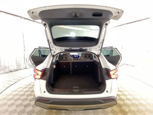 Used 2024 Chevrolet Trax ACTIV w/ Sunroof Package image 30