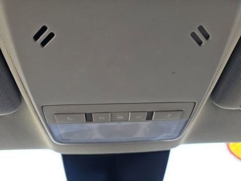 Used 2022 Buick Encore Preferred w/ Safety Package image 41