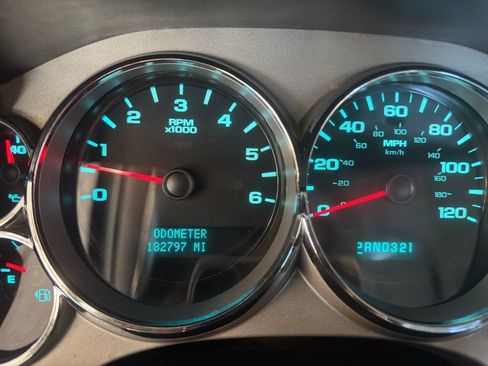 Used 2008 Chevrolet Silverado 1500 LT w/ Suspension Package, Off-Road image 17