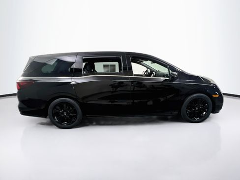 Used 2023 Honda Odyssey Sport image 4