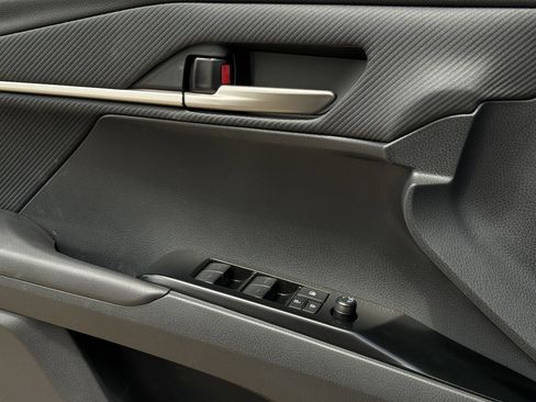 Used 2026 Toyota Camry XLE w/ Convenience Package image 26