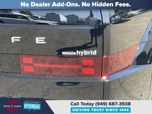 Certified 2025 Hyundai Santa Fe Calligraphy AWD/4WD image 9