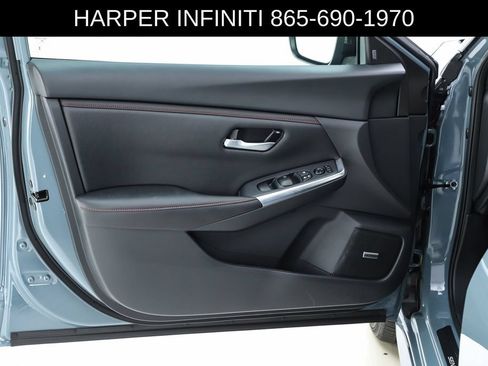 Used 2024 Nissan Sentra SR w/ SR Premium Package FWD image 19