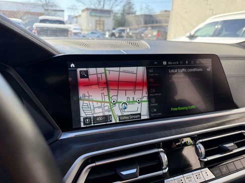 Used 2022 BMW X5 xDrive45e image 39