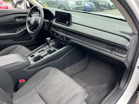 Used 2023 Honda Accord LX image 25
